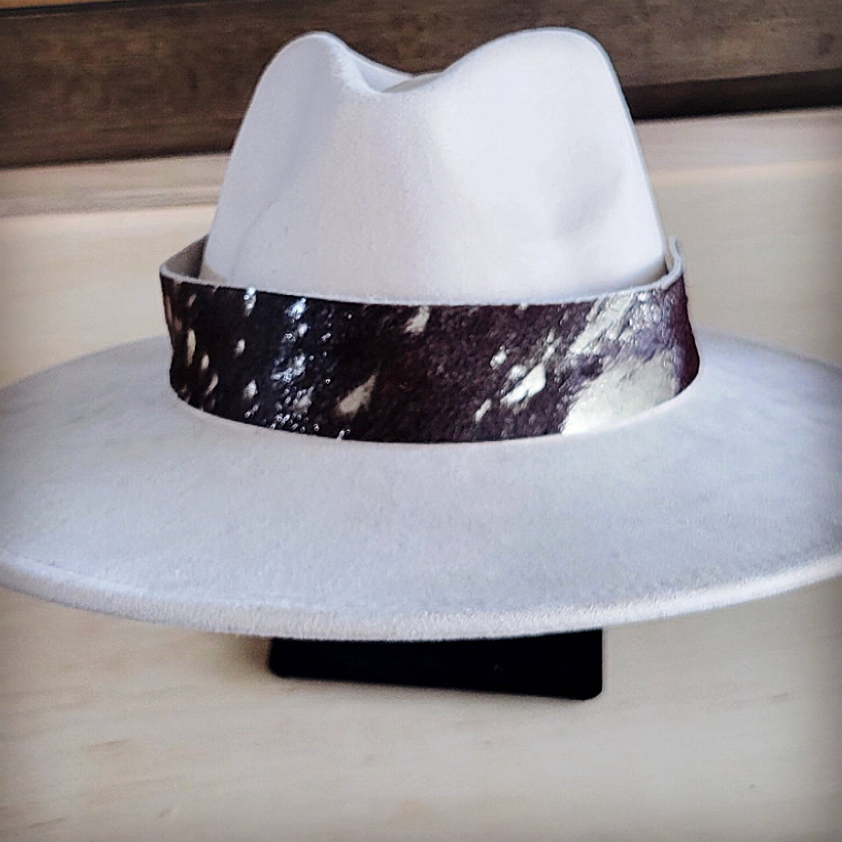 **Wide Genuine Hair Hide Silver Metallic Hat Band OnlyOnly 953z