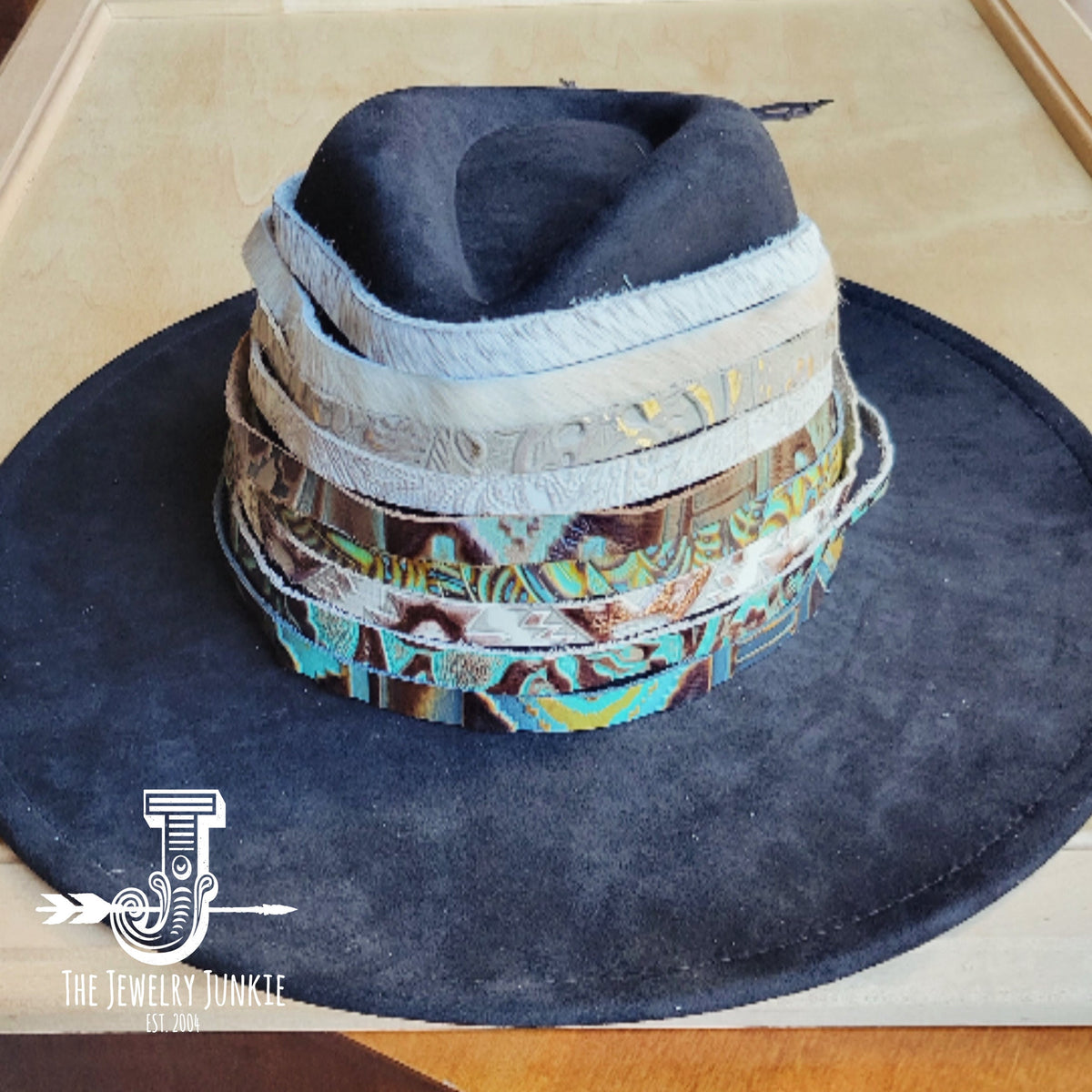 **Sienna Laredo Embossed Leather w/ Turq Slab Hat Band Only 950g