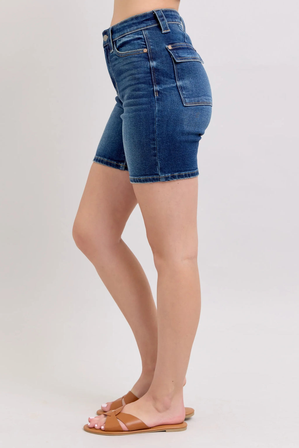 Full Size High Waist Bermudas Jeans W/ Back Flap Pockets Plus Size