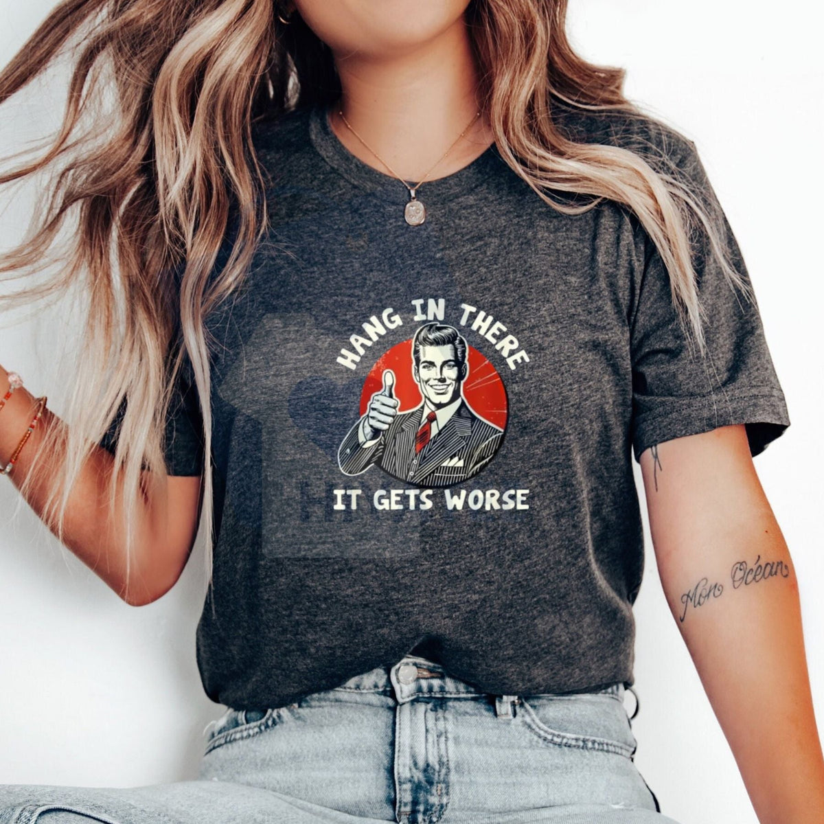 "Hang in There, It Gets Worse" T-Shirt – Humorous Golf Gift Cotton Tee For Men & Women