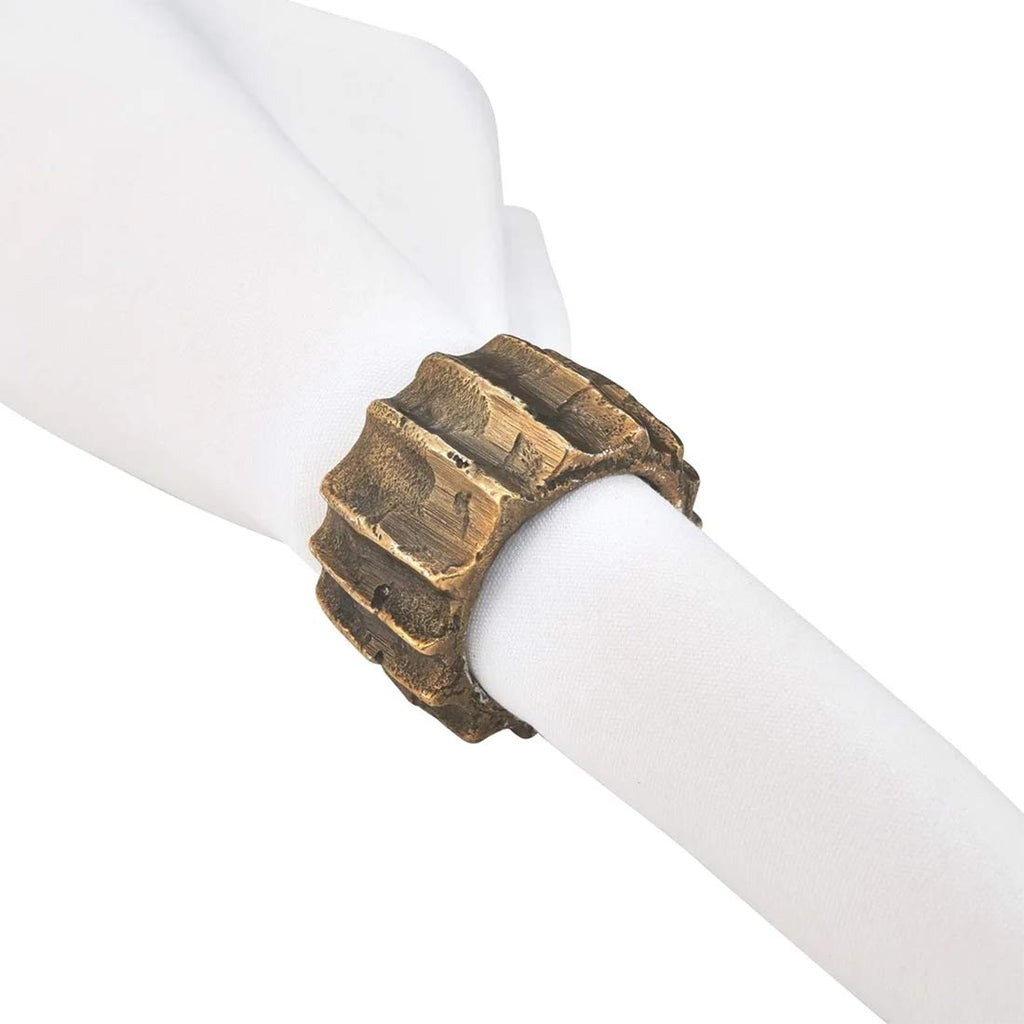 Fennco Styles Contemporary Ribbed Design Metal Napkin Rings, Set of 4 - Aluminum Napkin Holders for Home, Dining Room, Banquet, Family Gathering, Holiday and Special Occasion