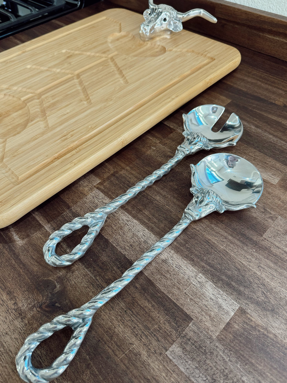 The Longhorn Serving Set