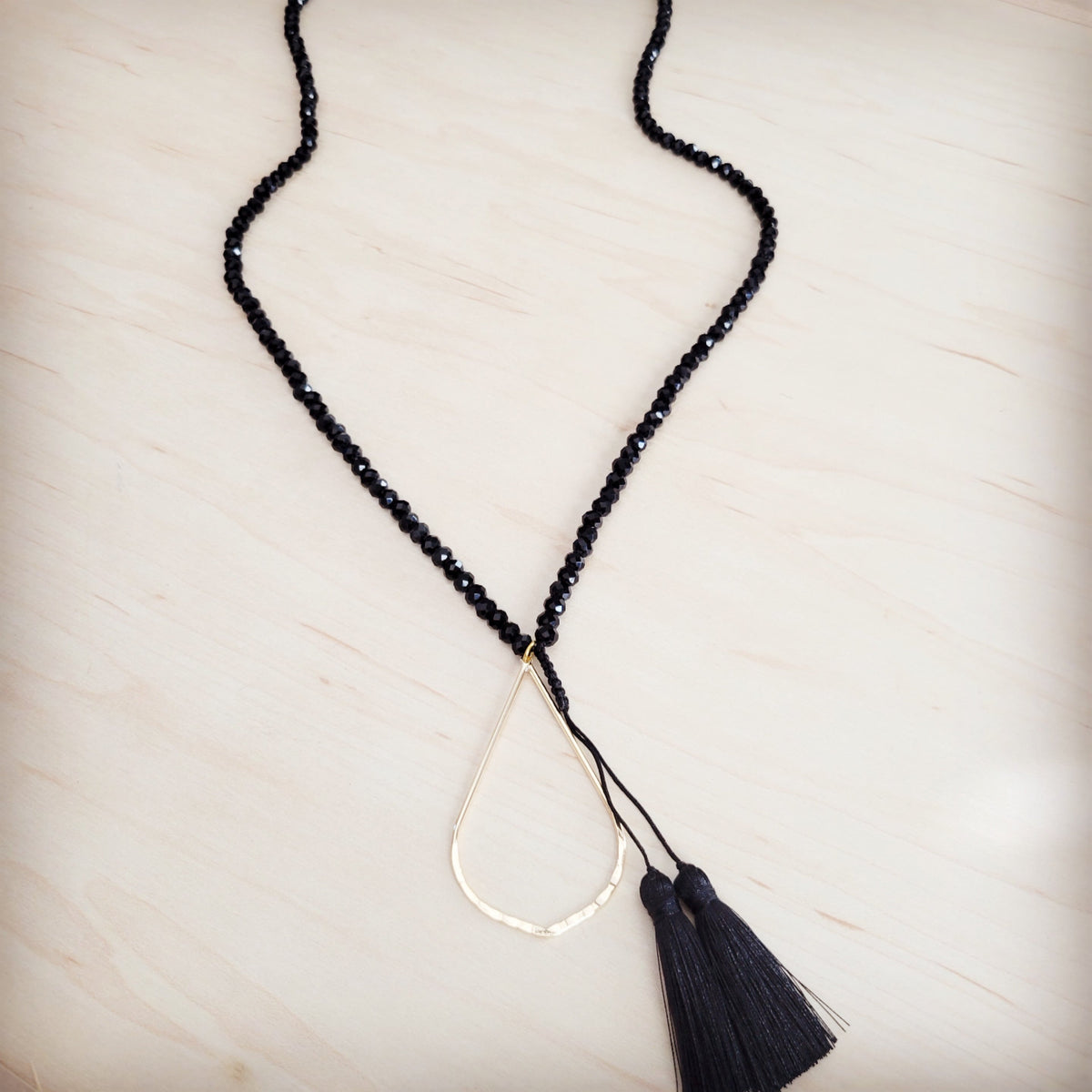**Midnight Faceted Bead Lariat with Gilded Teardrop Necklace 257lz