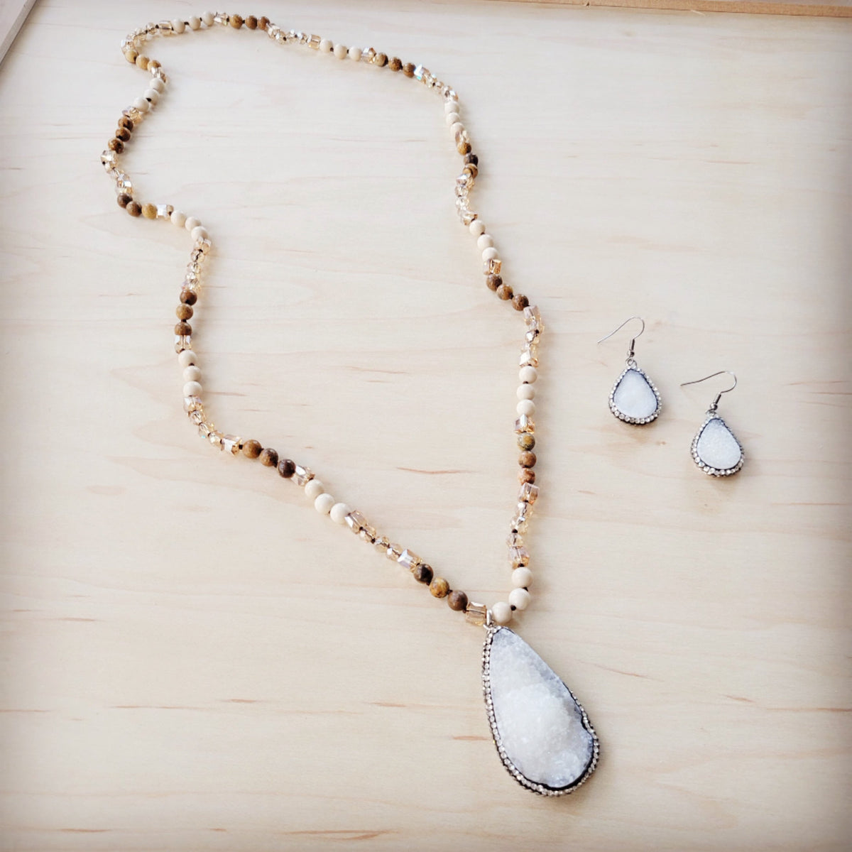 **Sparkling White Druzy Drop Earrings 219ct