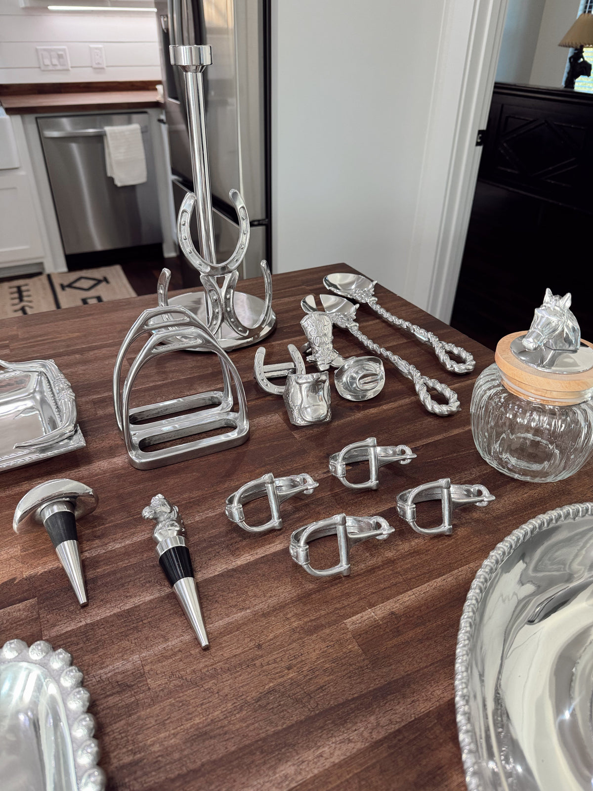 The Western Napkin Ring Set