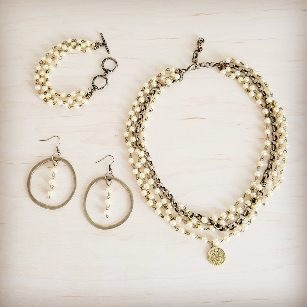 **Champagne Pearl Triple Strand Beaded Bracelet 812a