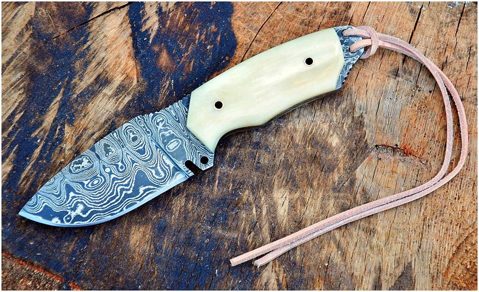 Custom Handmade Damascus Steel Skinning Knife – 4" Blade | Outdoor Gift for Hunters