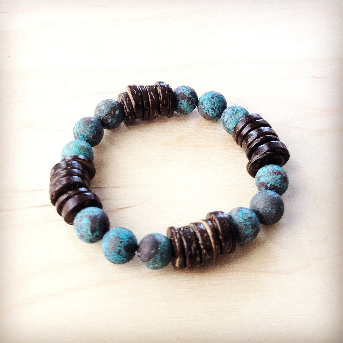 **Natural American Turquoise and Wood Stretch Bracelet 811d