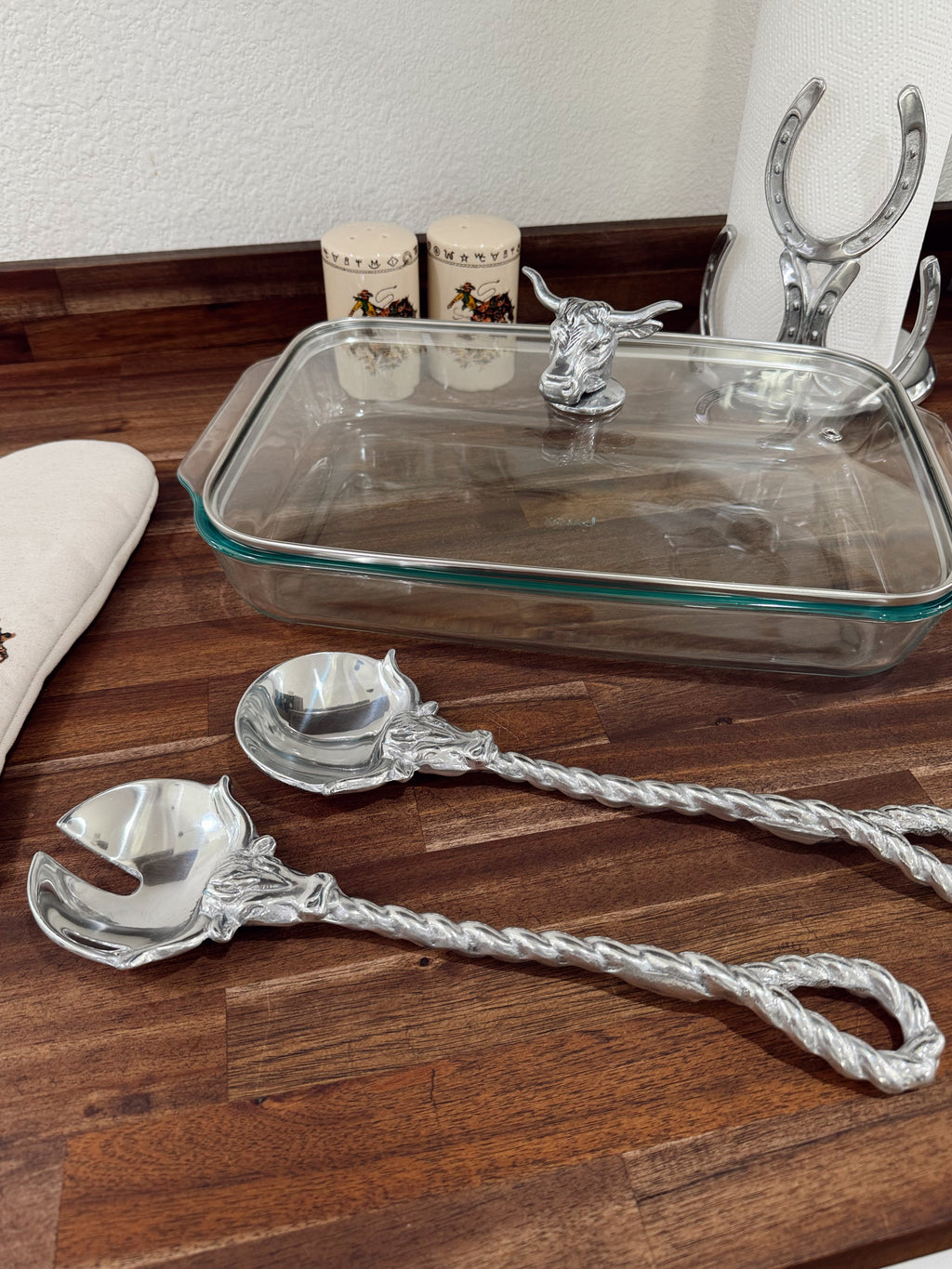 The Longhorn Serving Set
