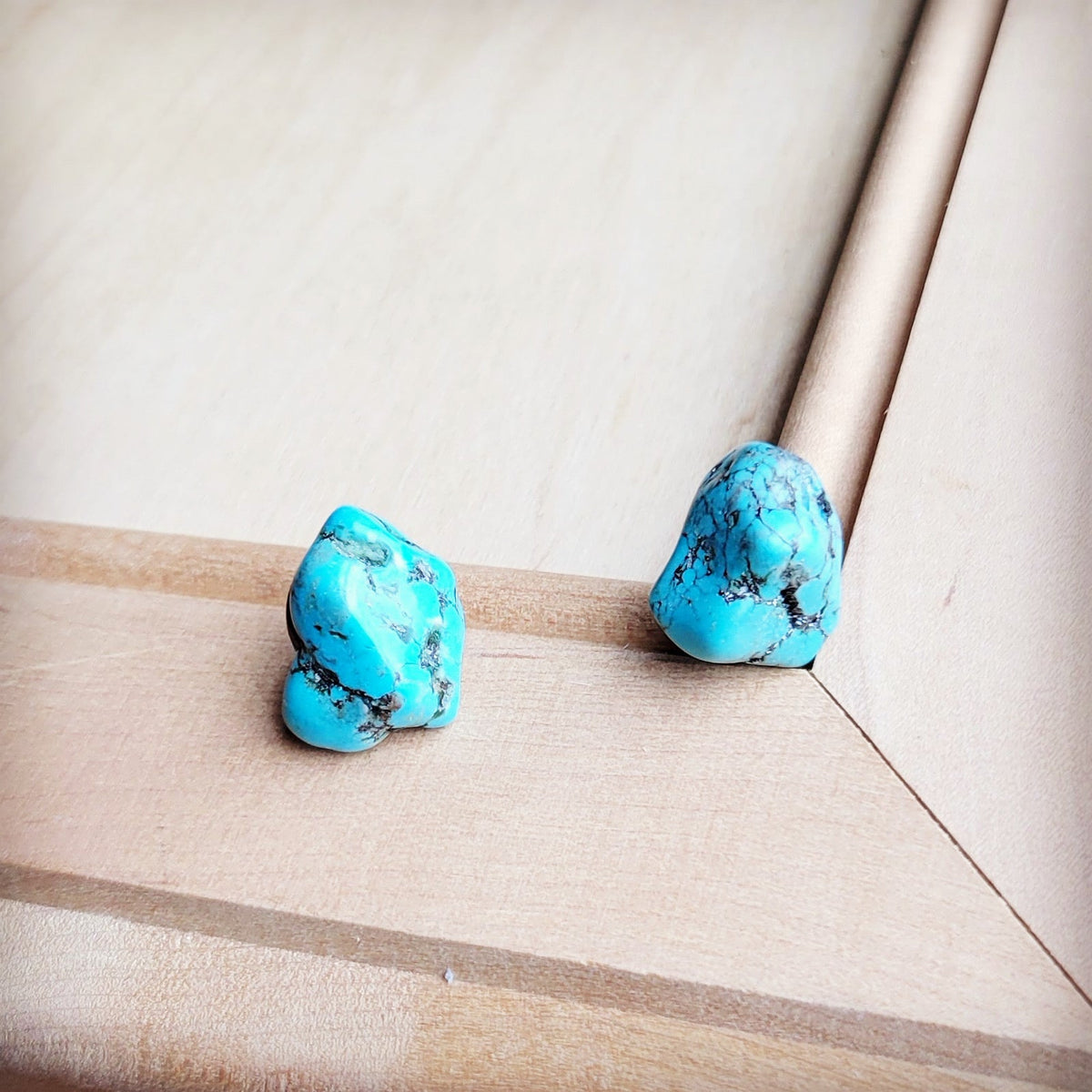 Blue Turquoise Stud Earrings 205f