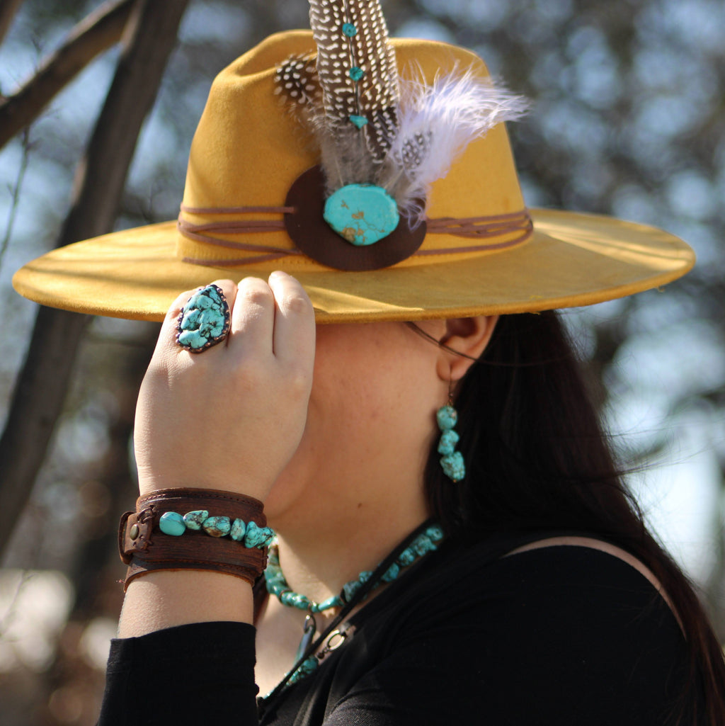 **Genuine Leather Wide Cuff Bracelet w/ Natural Turquoise Chunks 006p
