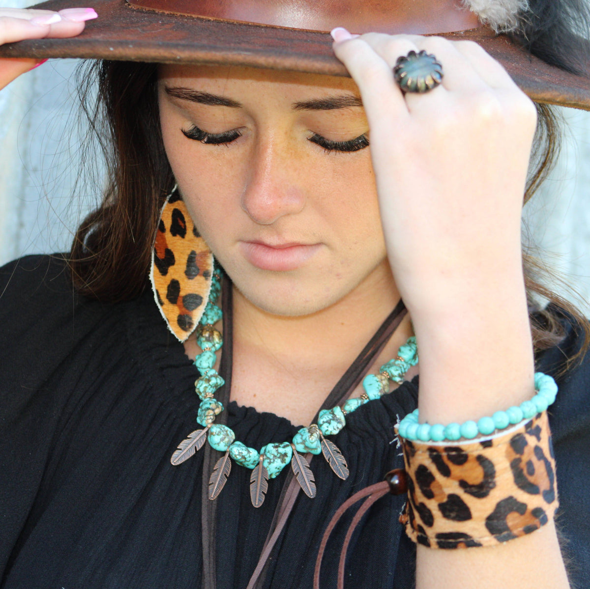 Blue Turquoise Stackable Stretch Beaded Bracelet 800u