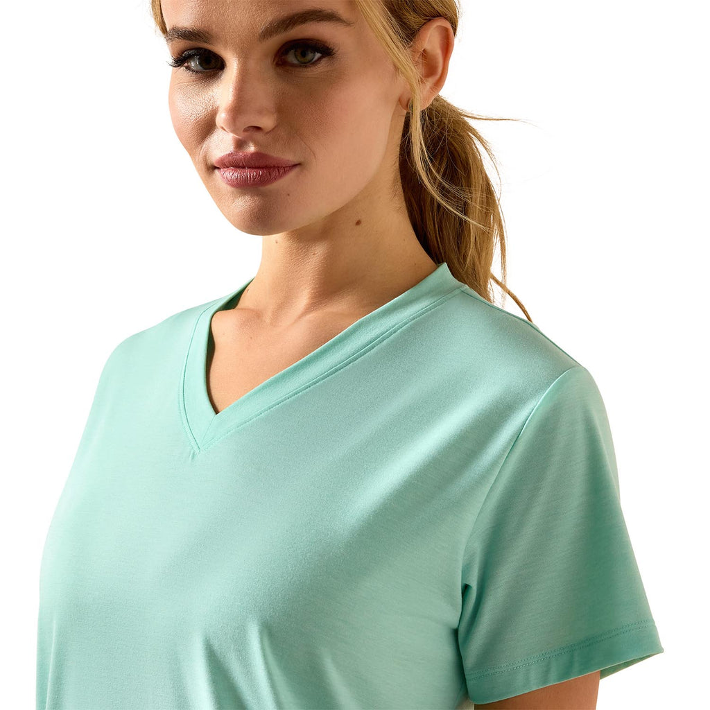 Ariat Women's Compass V-Neck T-Shirt - Quarter Circle AK Boutique