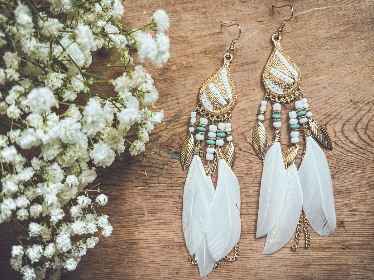 Beautiful White Boho Feather Earrings - Quarter Circle AK Boutique
