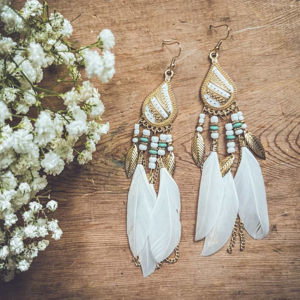 Beautiful White Boho Feather Earrings - Quarter Circle AK Boutique