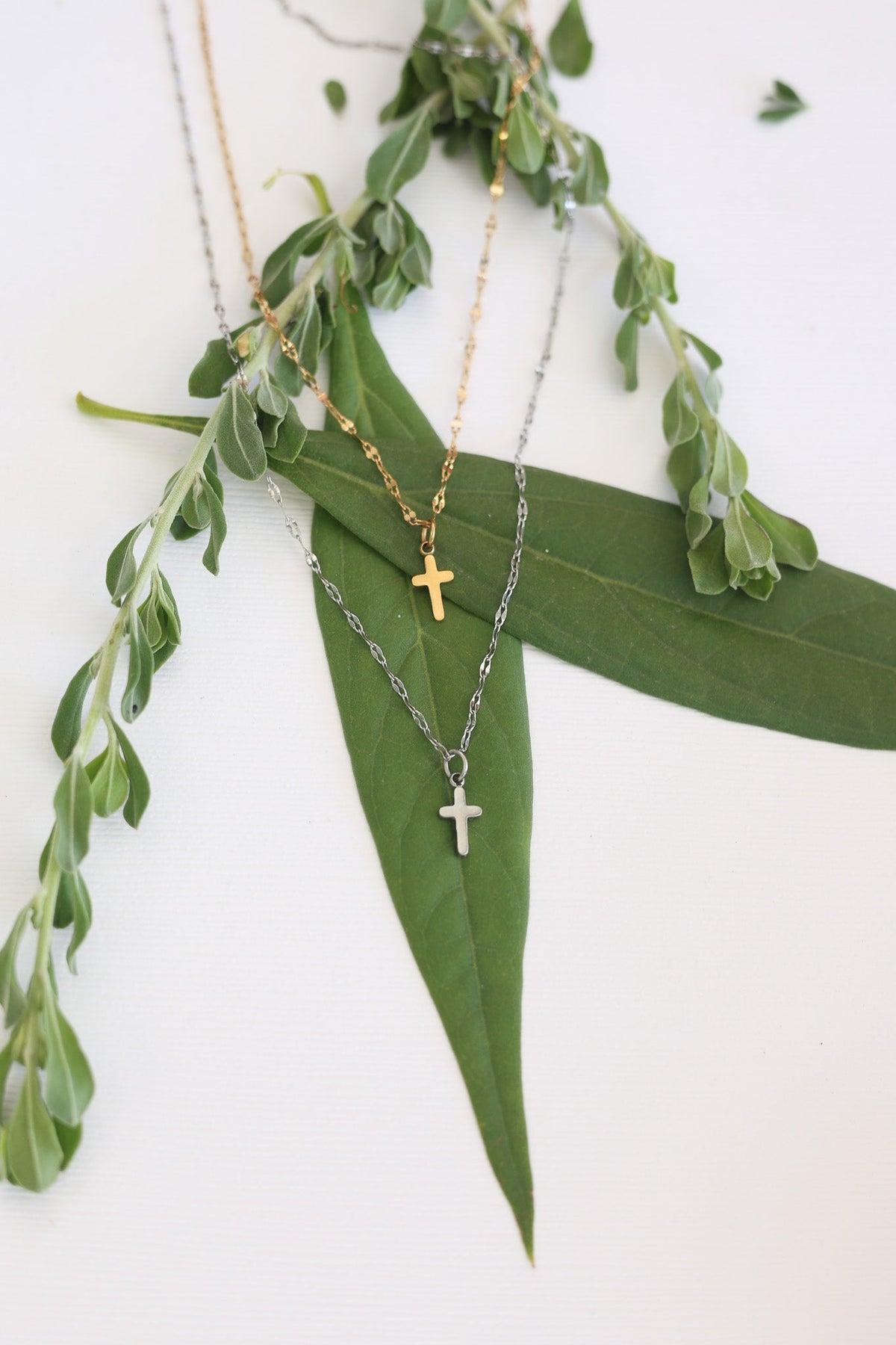 Dainty Cross Necklace - Quarter Circle AK Boutique