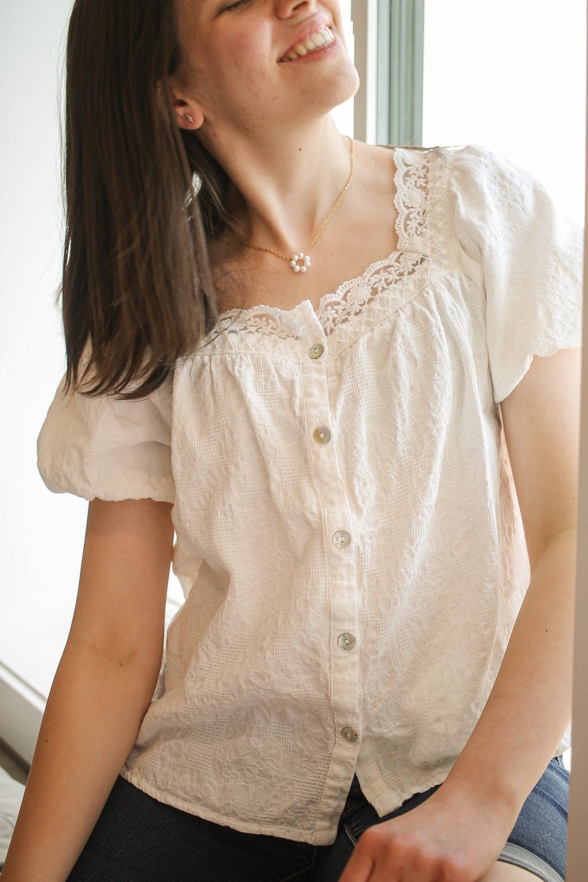 Lucy Necklace in Freshwater Pearl - Quarter Circle AK Boutique