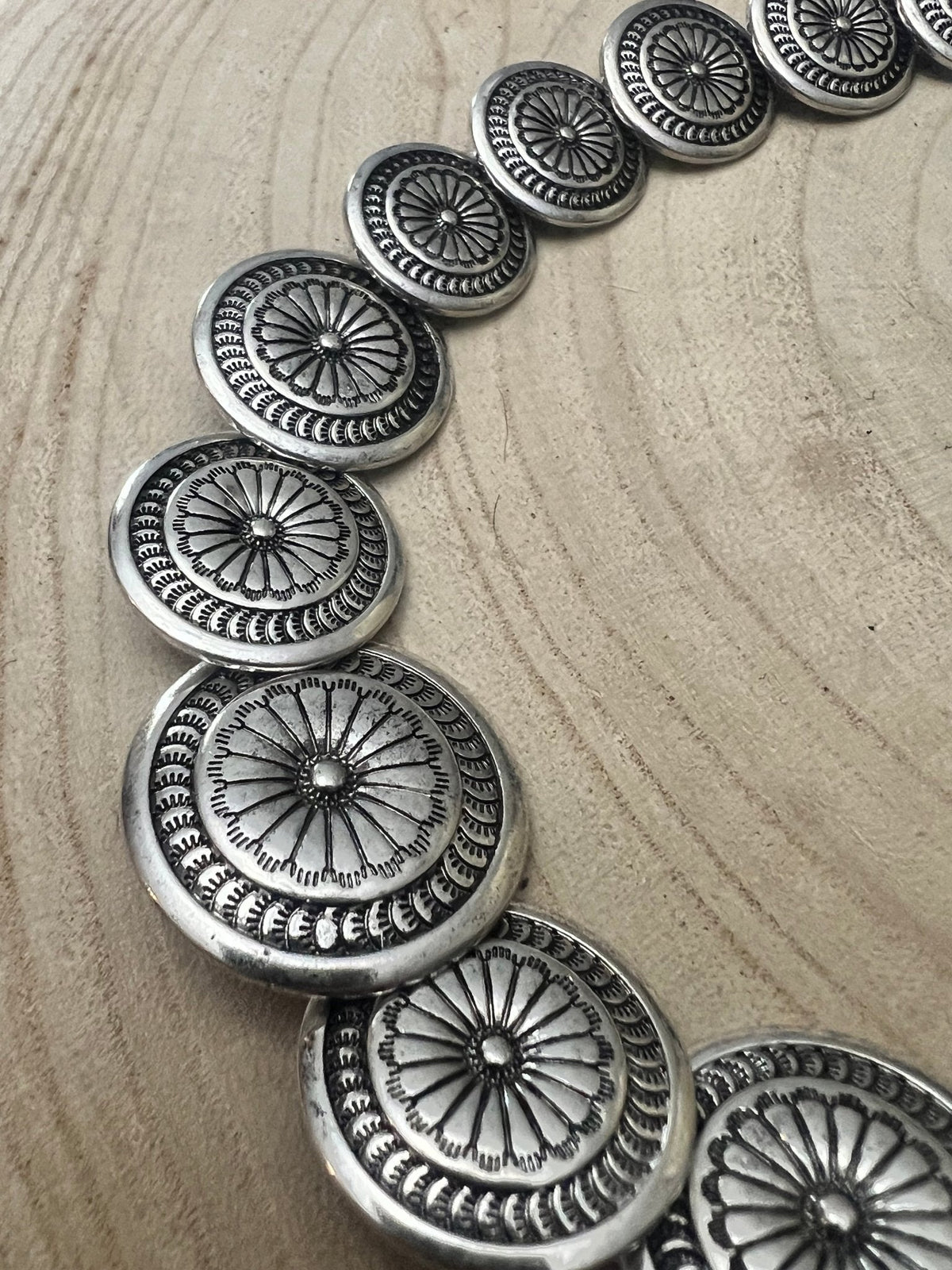 Western Overlapping Concho Necklace — 18 Inch Southwestern Statement