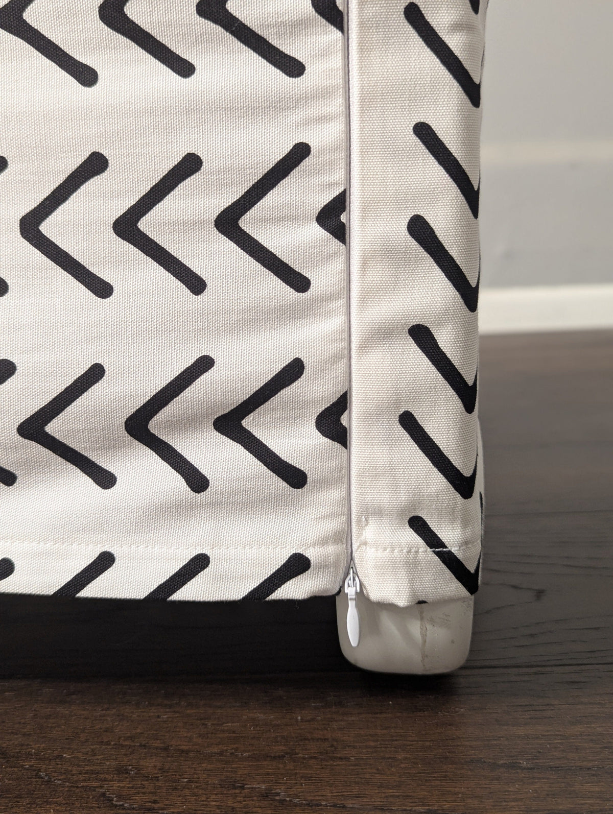 White Boho Mudcloth Slipcover – Compatible with IKEA Knopparp Sofa (2-Seater or 3-Seater)