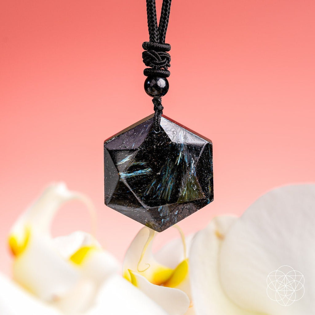 The Arfvedsonite Deep Healing Pendant - Quarter Circle AK Boutique
