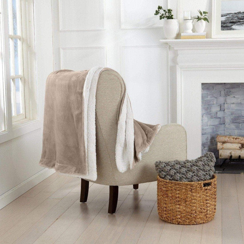 Velvet Plush Sherpa Luxury Bed Blanket - Kinsley Collection - Quarter Circle AK Boutique