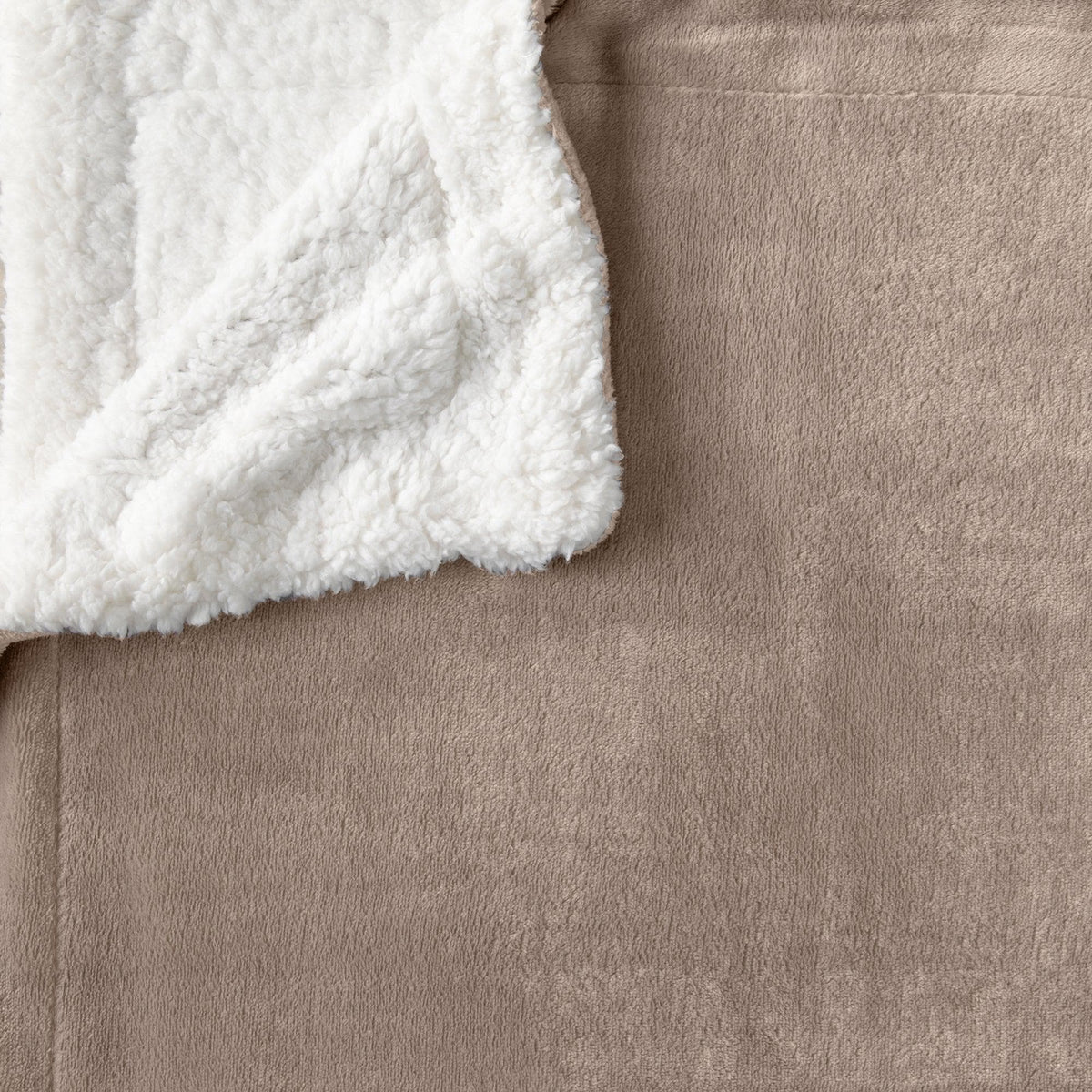 Velvet Plush Sherpa Luxury Bed Blanket - Kinsley Collection - Quarter Circle AK Boutique