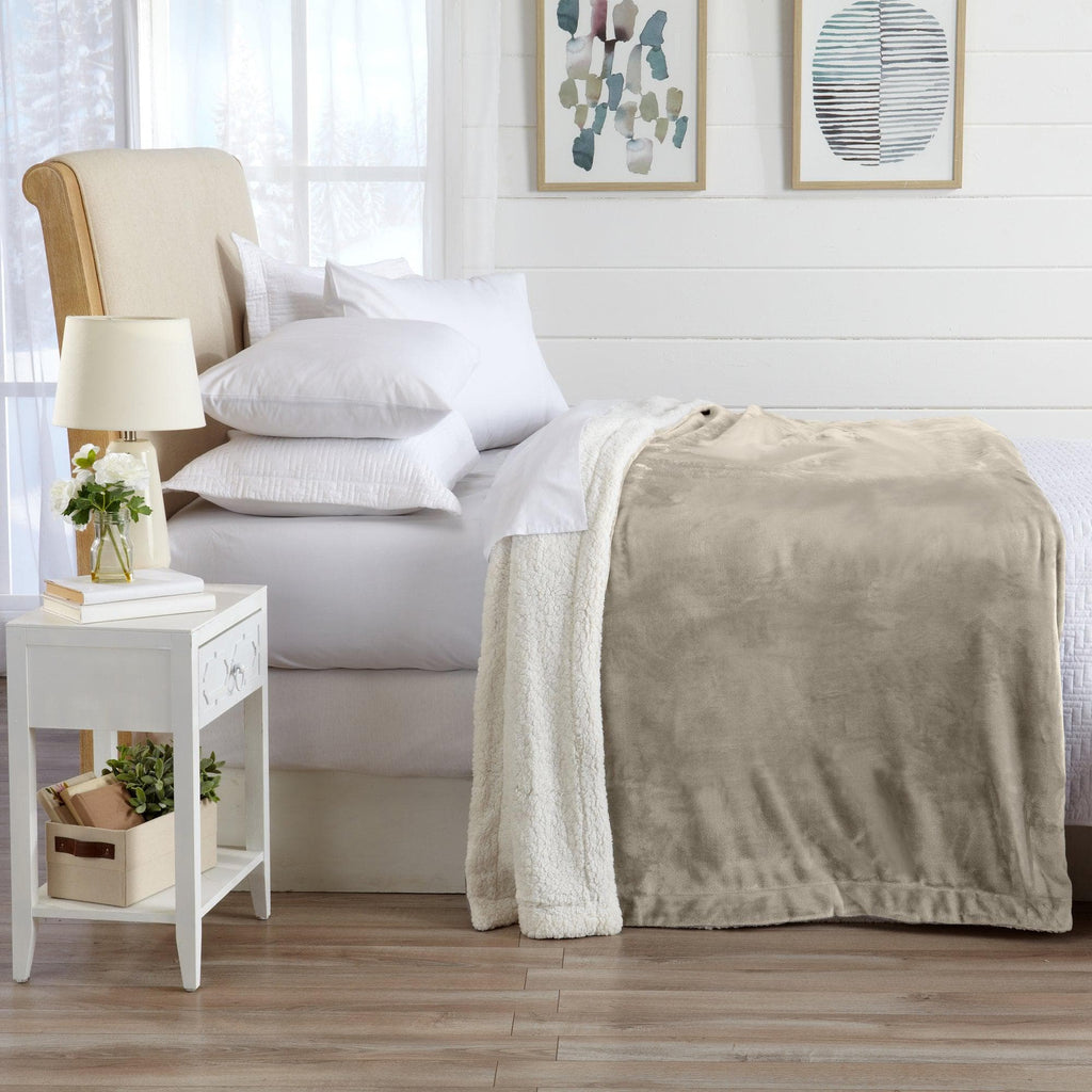 Velvet Plush Sherpa Luxury Bed Blanket - Kinsley Collection - Quarter Circle AK Boutique