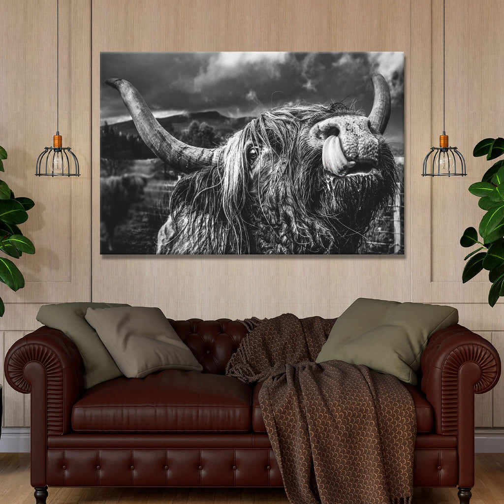 West Highland Cow Monochrome Canvas Wall Art - Quarter Circle AK Boutique