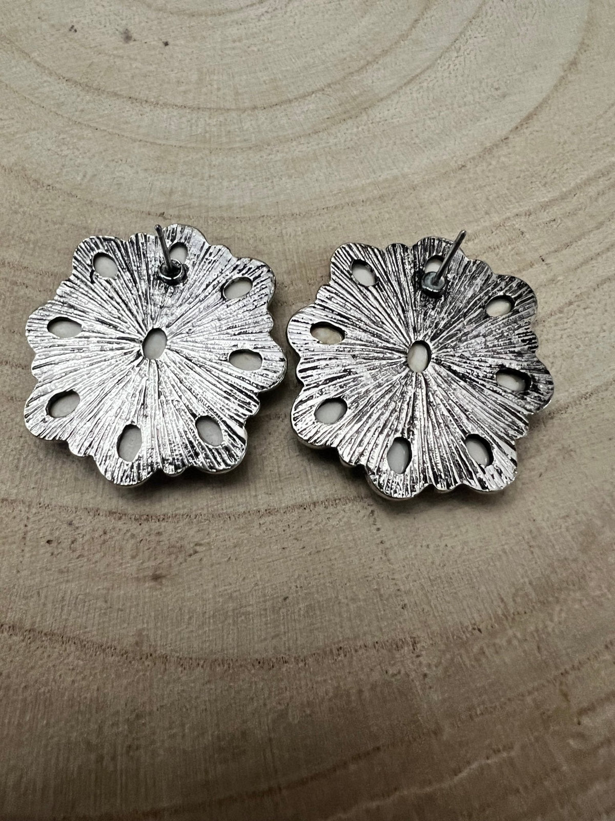 Western Faux Turquoise Cluster Earrings — Oxidized Silver 1" Statement